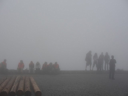 Crowd in the Fog, Wetterleuchten
